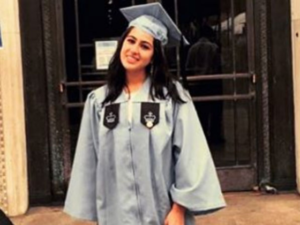 Saif's Daughter Sara Khan Graduated