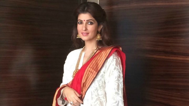 Twinkle Khanna Replied to man who Questioned her not using 'Kumar' instead of 'Khanna' as Surname! And Its Winning Internet