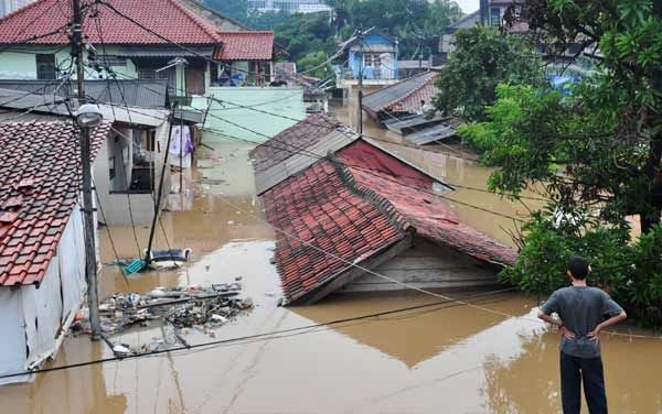 Floods and Landslides in Indonesia claimed 19 Lives, over 1000 Displaced