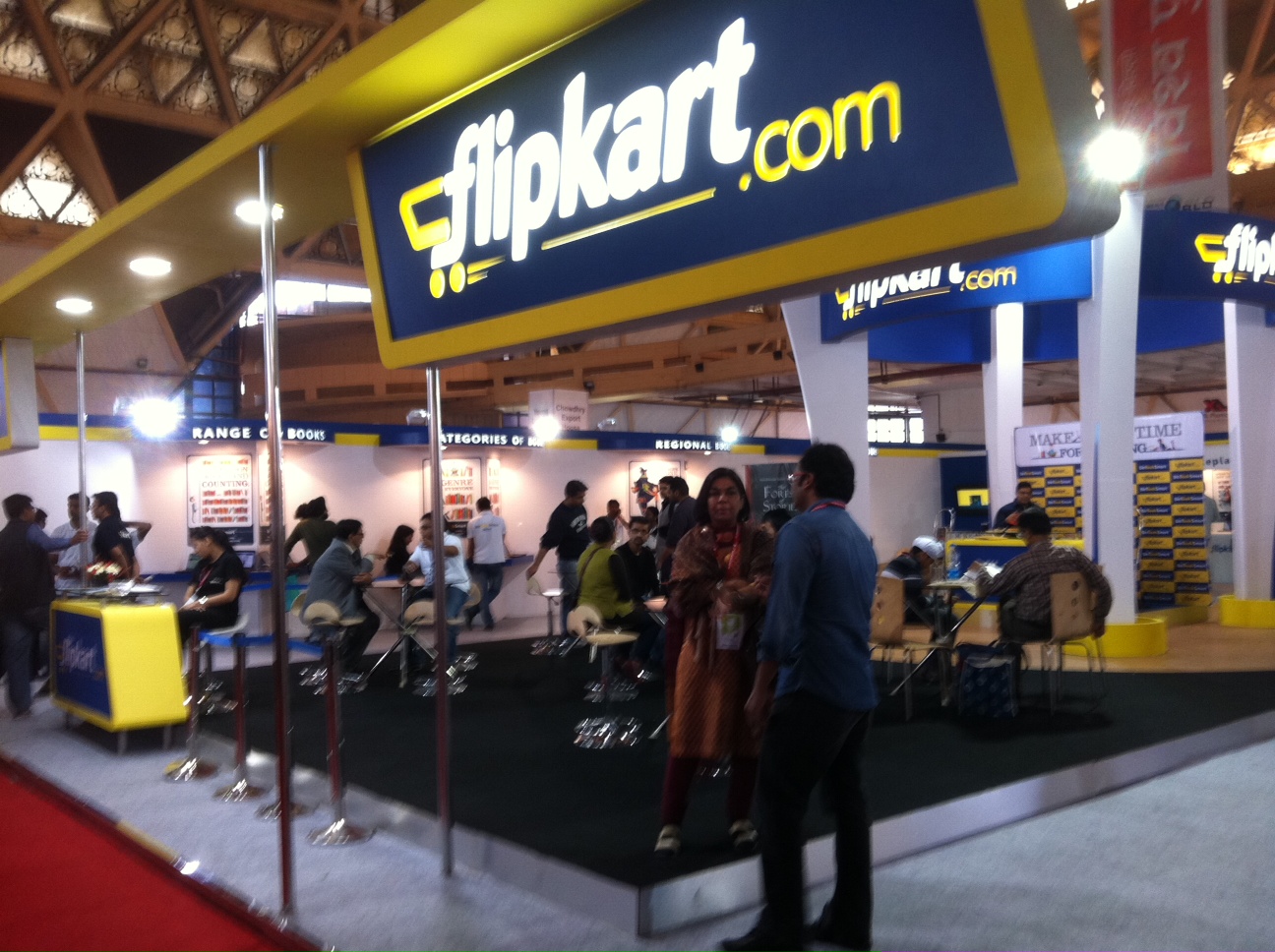 Flipkart plans to open “Brick and Morta stores” to small towns