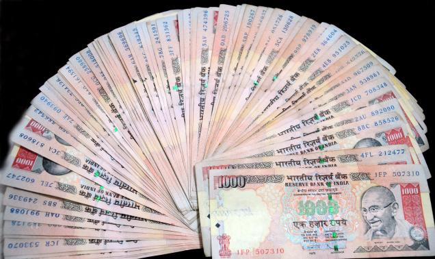 RBI plans to issue RS 2,000 notes soon, says Report