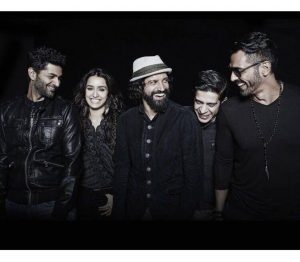 rock 2 first look photo farhan akhtar arjun rampal shraddha kapoor 696x607