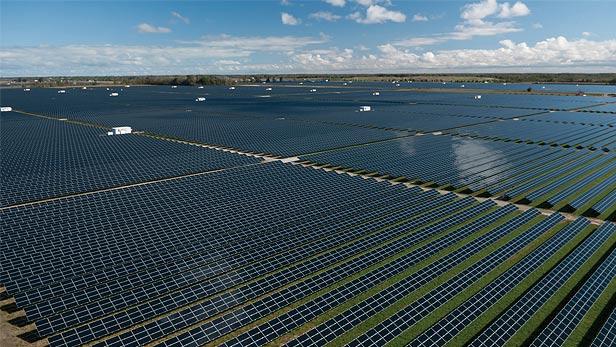 Kamuthi Solar Power Plant becomes World's largest solar power plant by replacing US’s Topaz Solar Farm