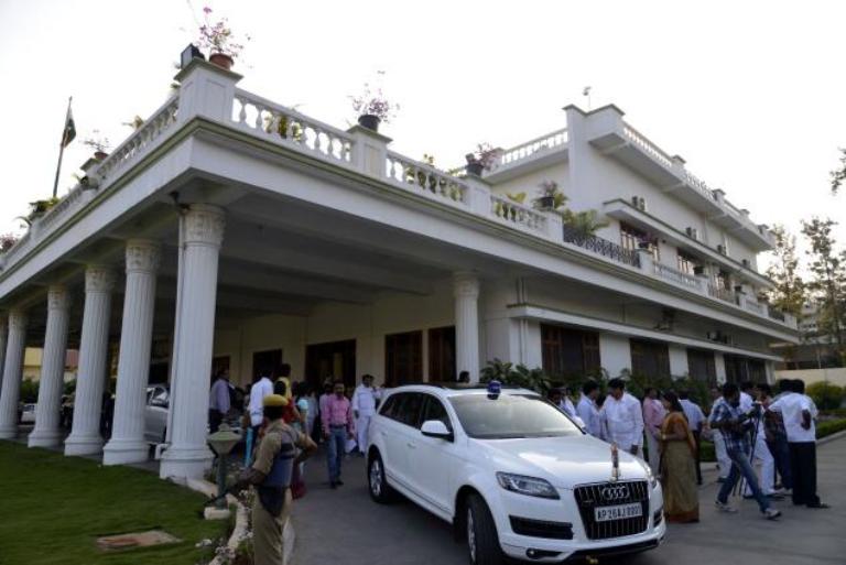 Check out the breathtaking features of expansive Bungalow of CM K Chandrasekhar Rao