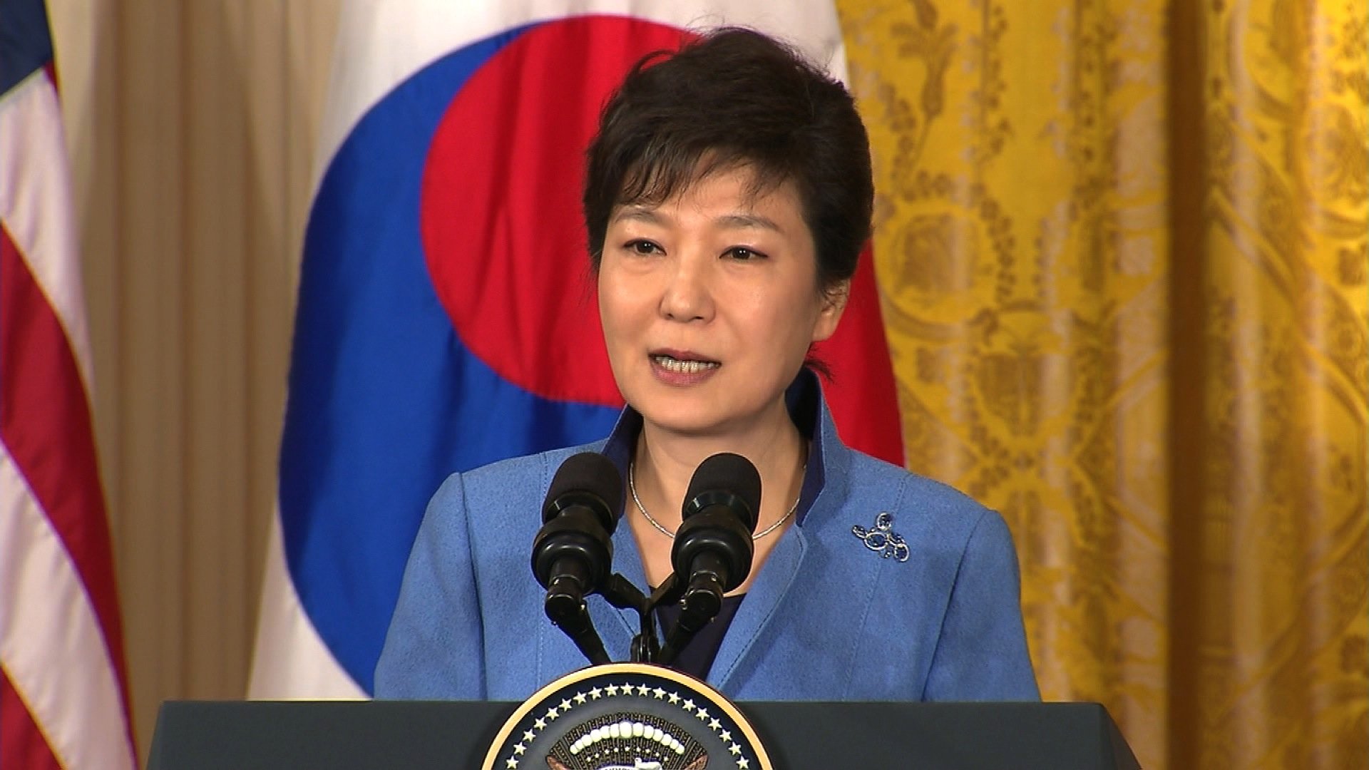 Opposition parties demand South Korean President Park Geun-Hye's impeachment, Park willing for an early resignation