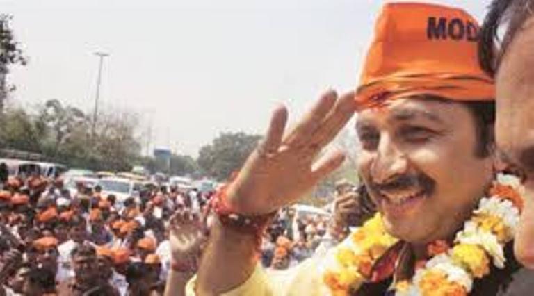 Manoj Tiwari replaces Satish Upadhyaya as Delhi State president