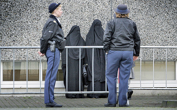 Holland Becomes Latest European Country to Consider Ban on Islamic Burqas or Niqab