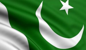 pic giant 042815 SM Pakistan Flag DT