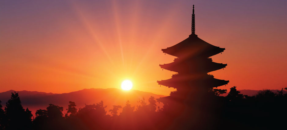 Japan The Land of The Rising Sun : From World War to Natural Disasters And Many Not So Known Facts 