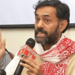 Yogendra Yadav Explanation to bank for delay in depositing old notes goes viral on social media