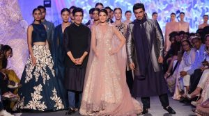 Facts about Manish Malhotra