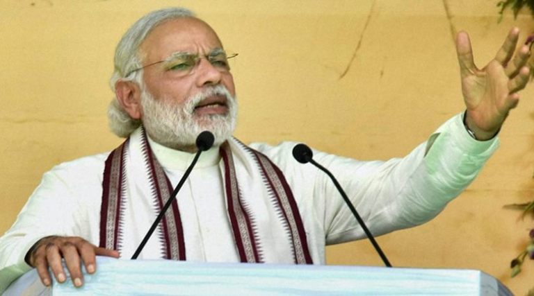 Modi in Gujarat: Government is ready to debate in Lok Sabha but not allowed to speak