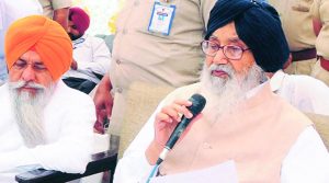 Parkash Singh Badal slams Sidhu says 'disarrayed and opportunist’