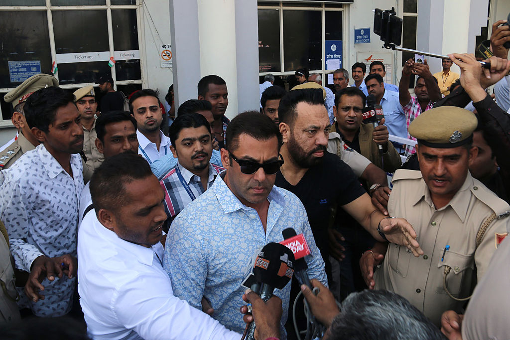  Salman Khan Poaching Case: Jodhpur Court freed Khan of all charges in the Arms Act 