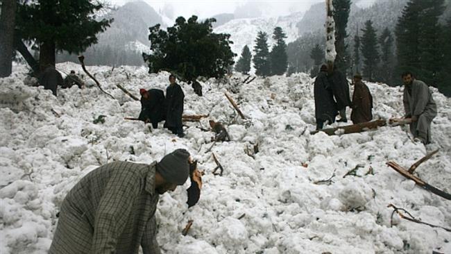 Avalanche hits Army Camp in Sonmarg: one security personnel Killed and one still missing