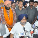 Deputy CM Sukhbir Singh Badal's convoy attacked by Stone-pelters