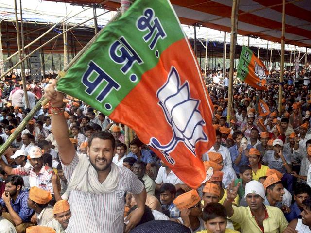 BJP offices attacked in Kerala:  Party calls for shut down for hurling Crude Oil