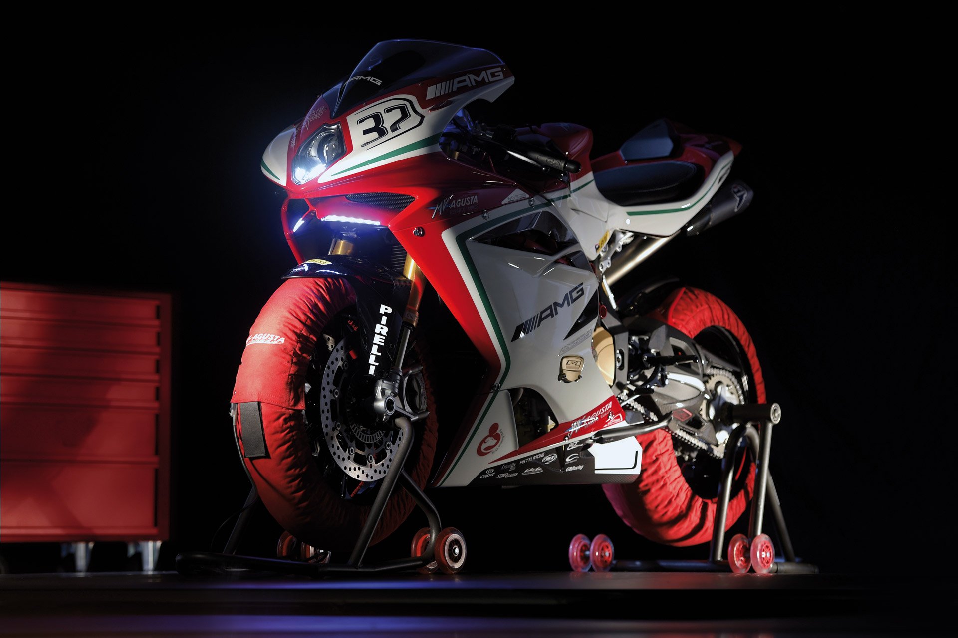 MV Agusta F4 RC — The Run Machine Launched in India; Priced at Rs 50.35 Lac 