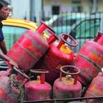 Rs 5 discount for LPG consumers to be provided on online payment