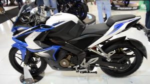 Bajaj Pulsar RS 200 Finally Launched in India; Price to Start from Rs 1.47 Lakh Onwards