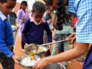 Dead Rat found in mid-day meal: 9 Students hospitalised in Delhi
