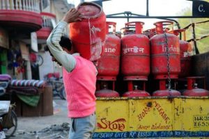 Non Subsidised Cylinder: Pay Rs 86 more for LPG Cylinder from now