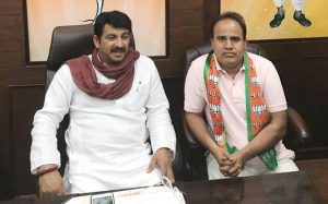 AAP MLA Ved Prakash Joins BJP and would resign from government run bodies